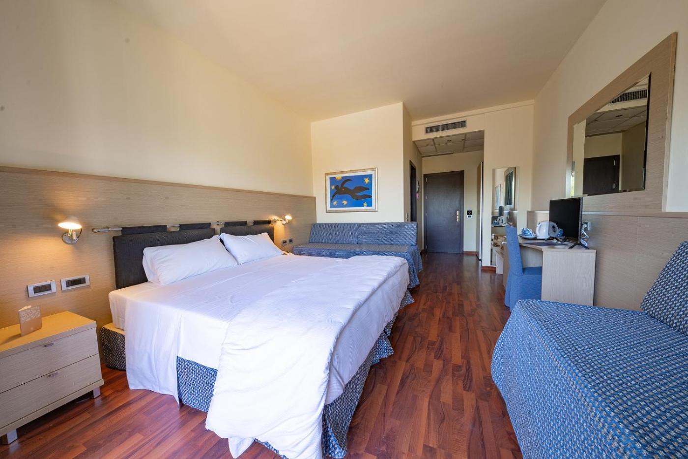 Il Tridente Hotel Bibione Bagian luar foto