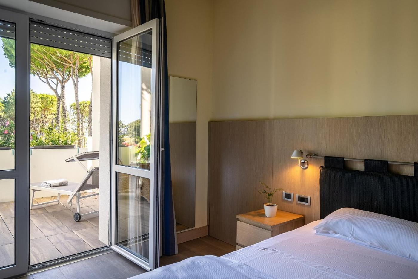 Il Tridente Hotel Bibione Bagian luar foto