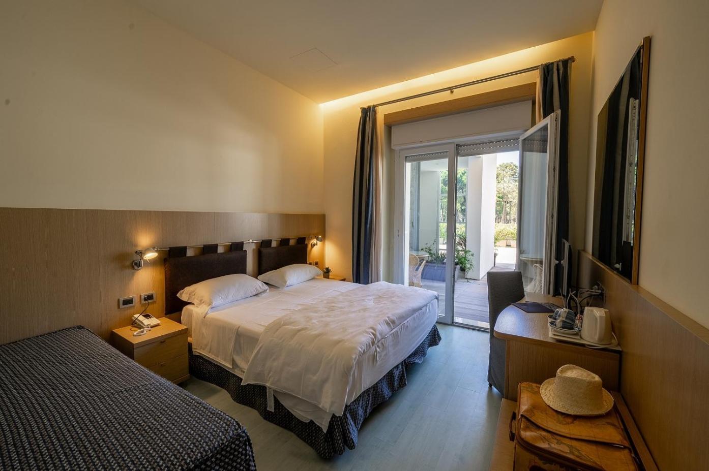 Il Tridente Hotel Bibione Bagian luar foto