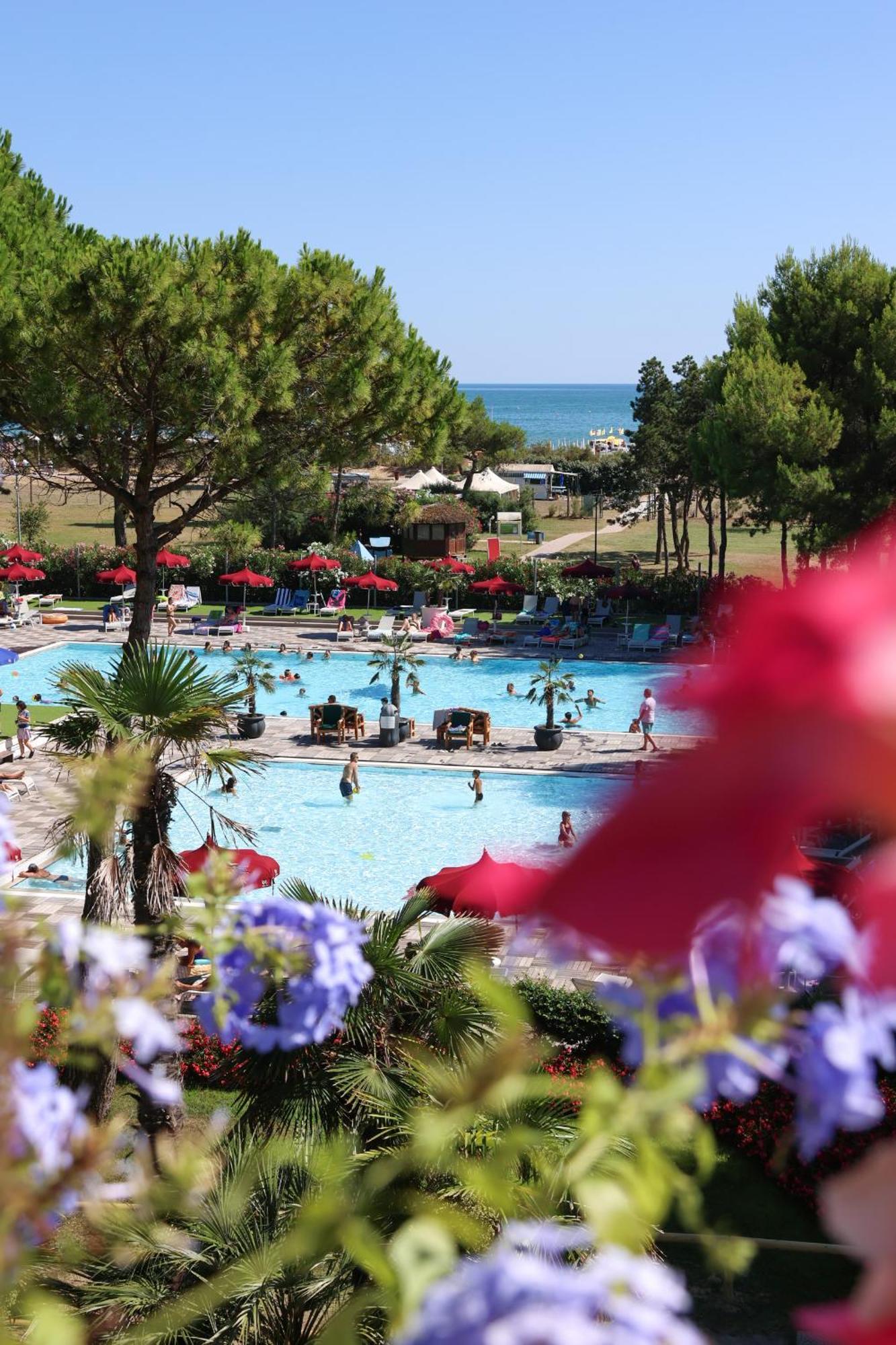 Il Tridente Hotel Bibione Bagian luar foto