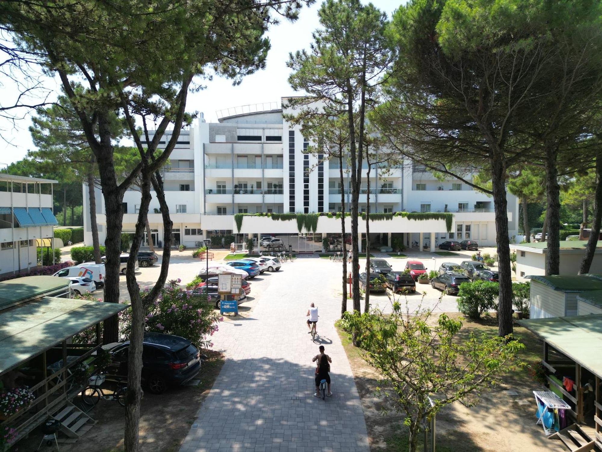 Il Tridente Hotel Bibione Bagian luar foto