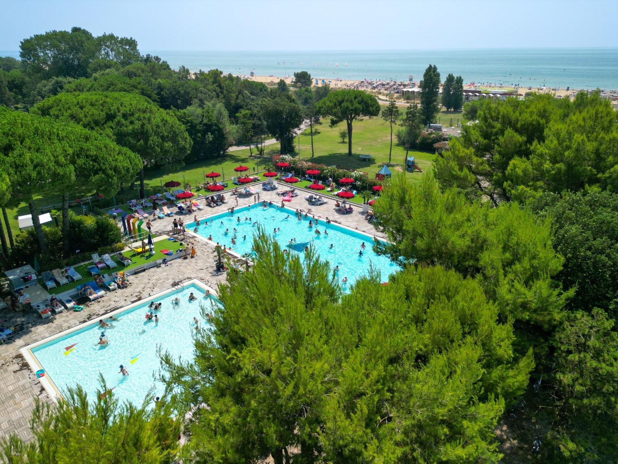 Il Tridente Hotel Bibione Bagian luar foto