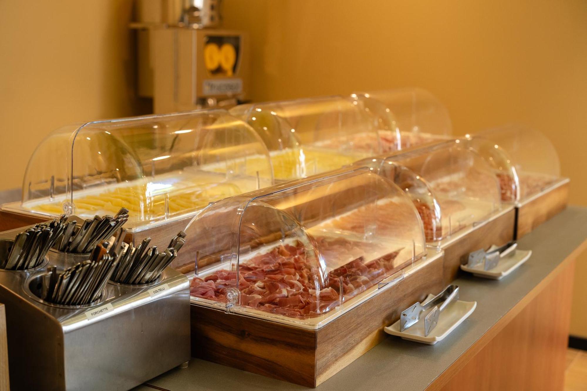 Il Tridente Hotel Bibione Bagian luar foto