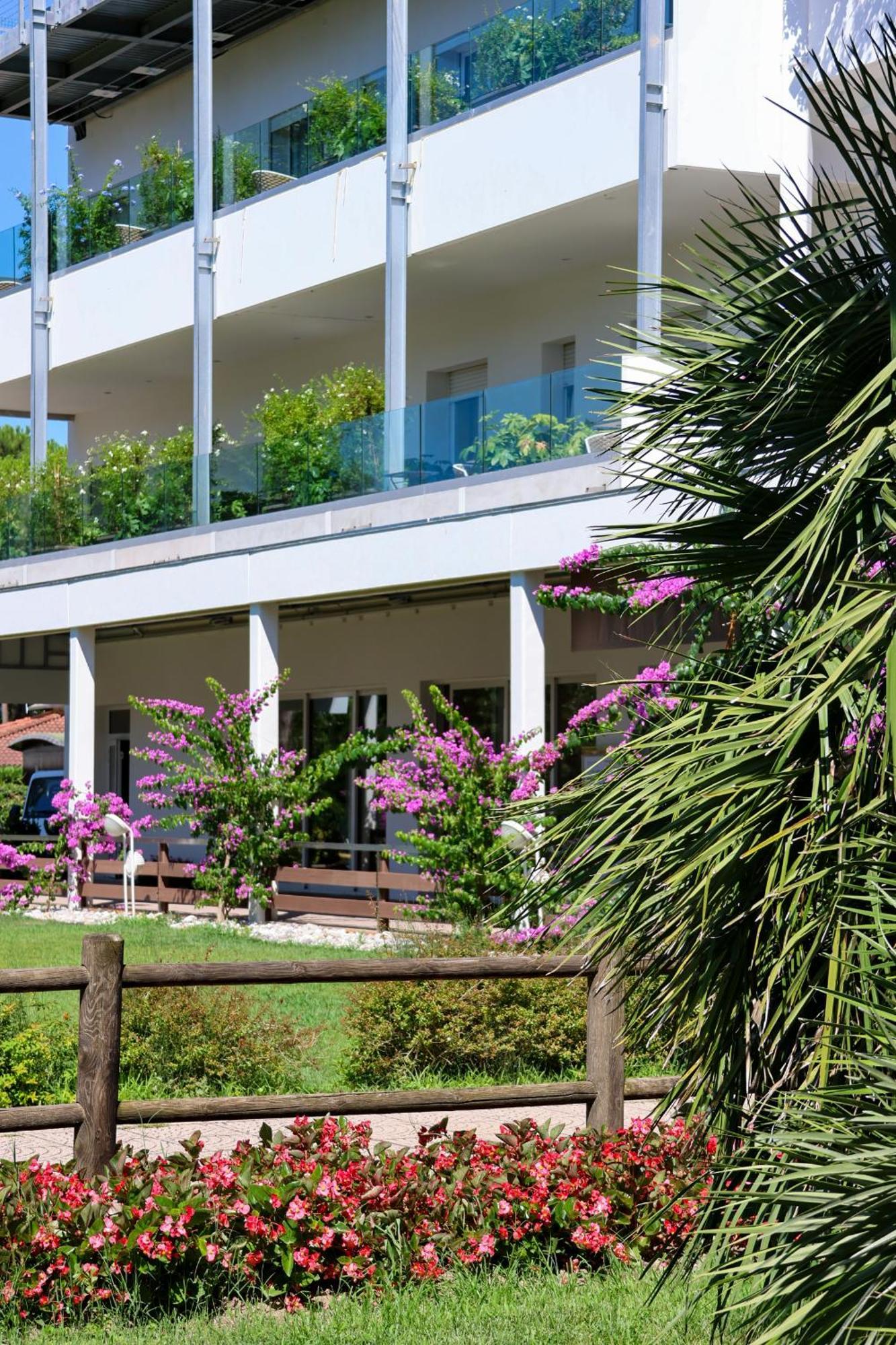 Il Tridente Hotel Bibione Bagian luar foto